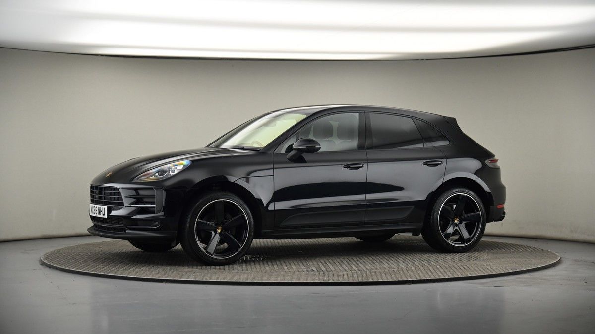More views of Porsche Macan