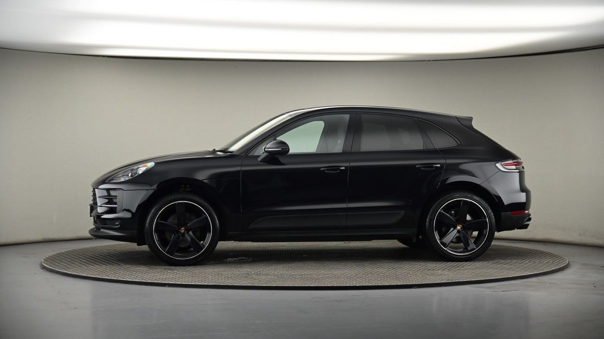 More views of Porsche Macan