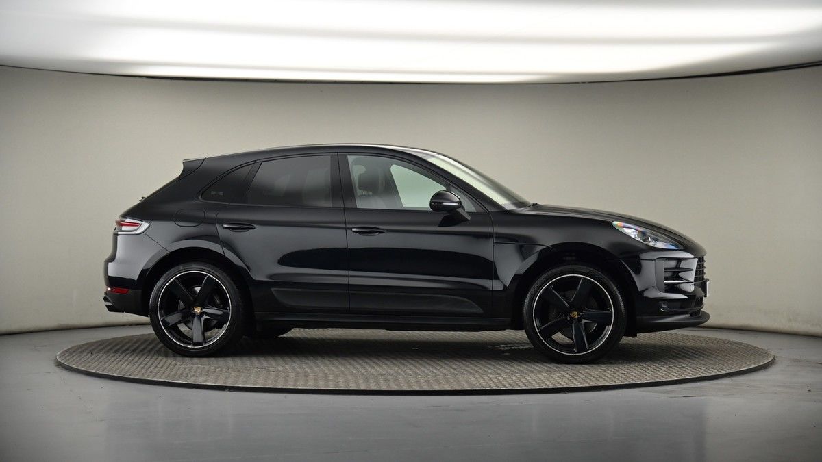 More views of Porsche Macan