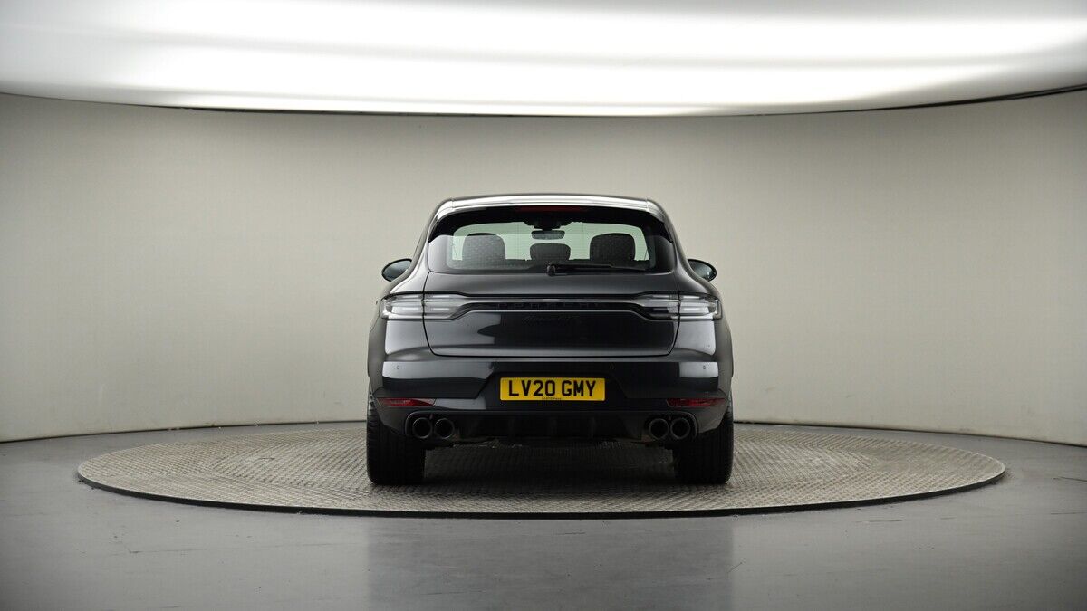 Porsche Macan Image 17