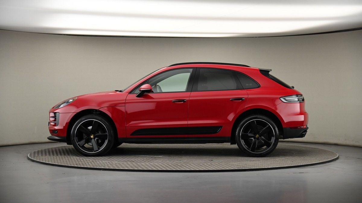 Porsche Macan Image 19