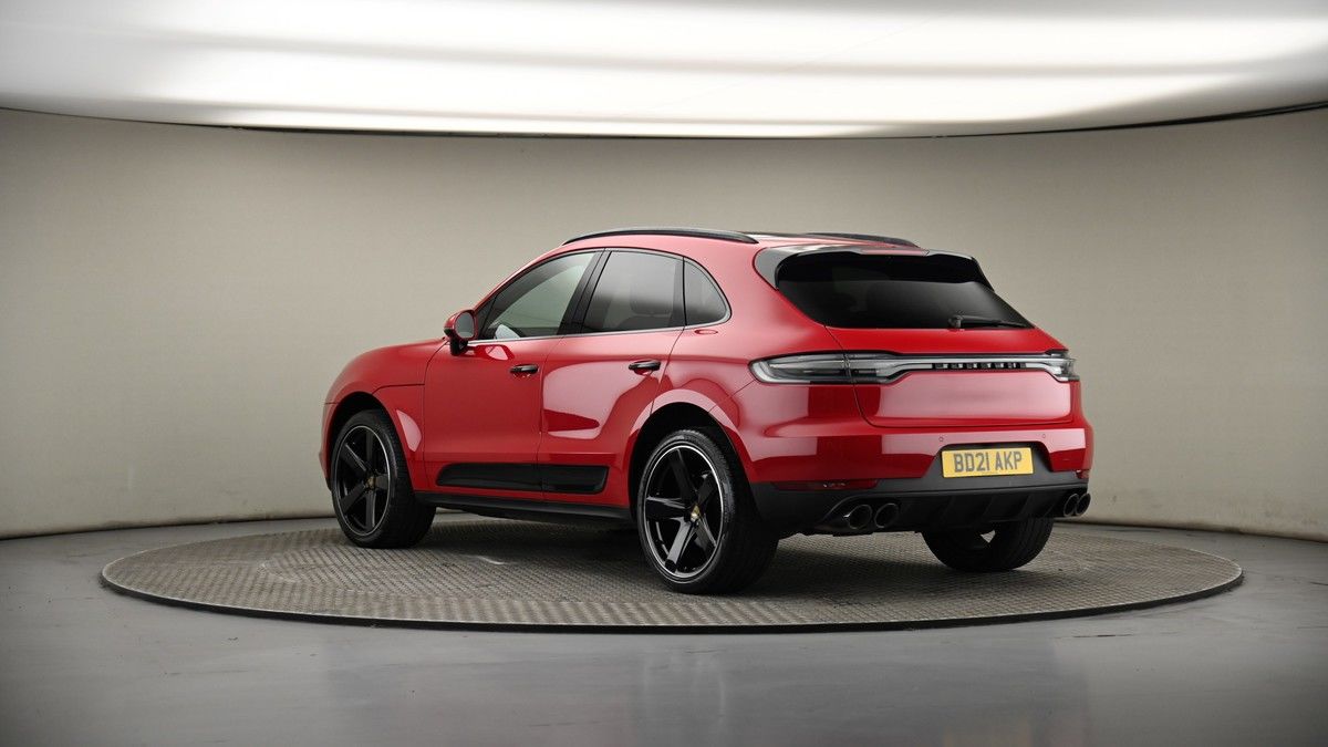 More views of Porsche Macan