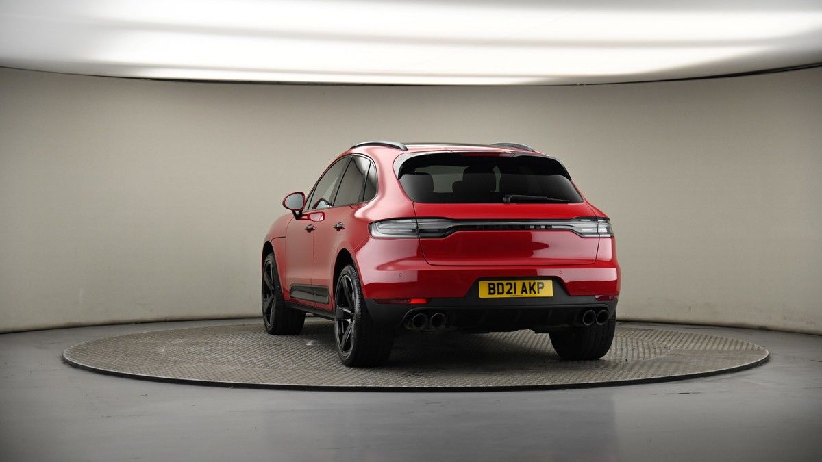 More views of Porsche Macan