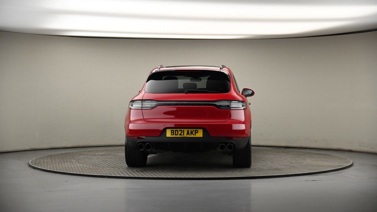 Porsche Macan Image 17