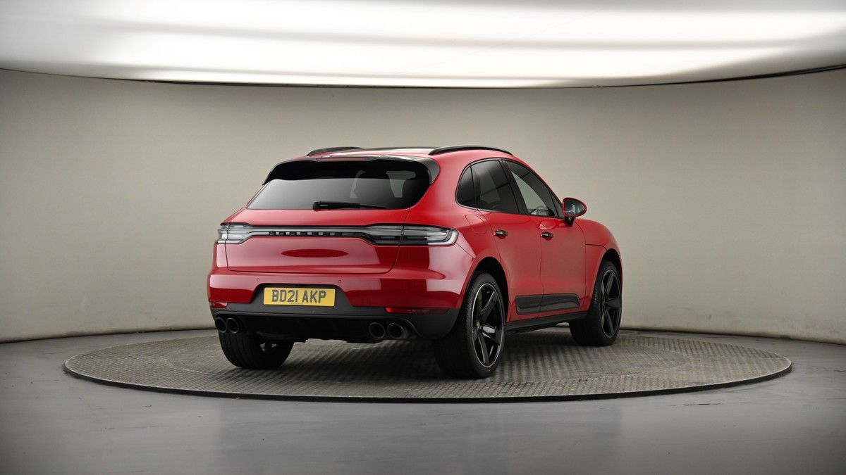 More views of Porsche Macan