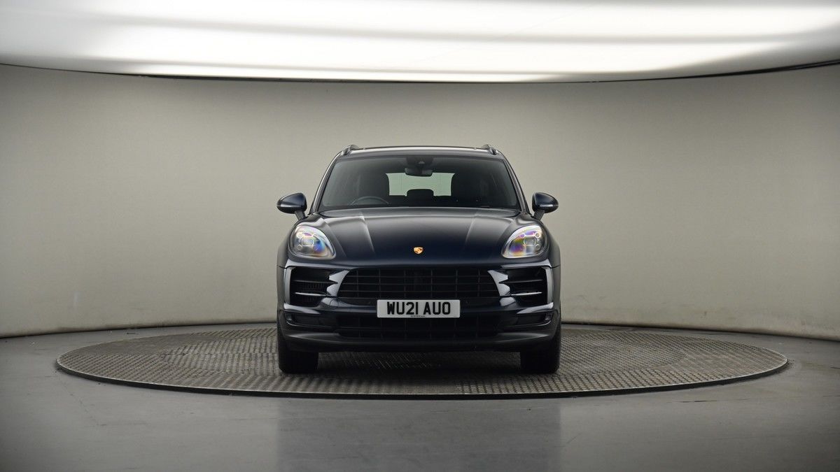 Porsche Macan Image 18