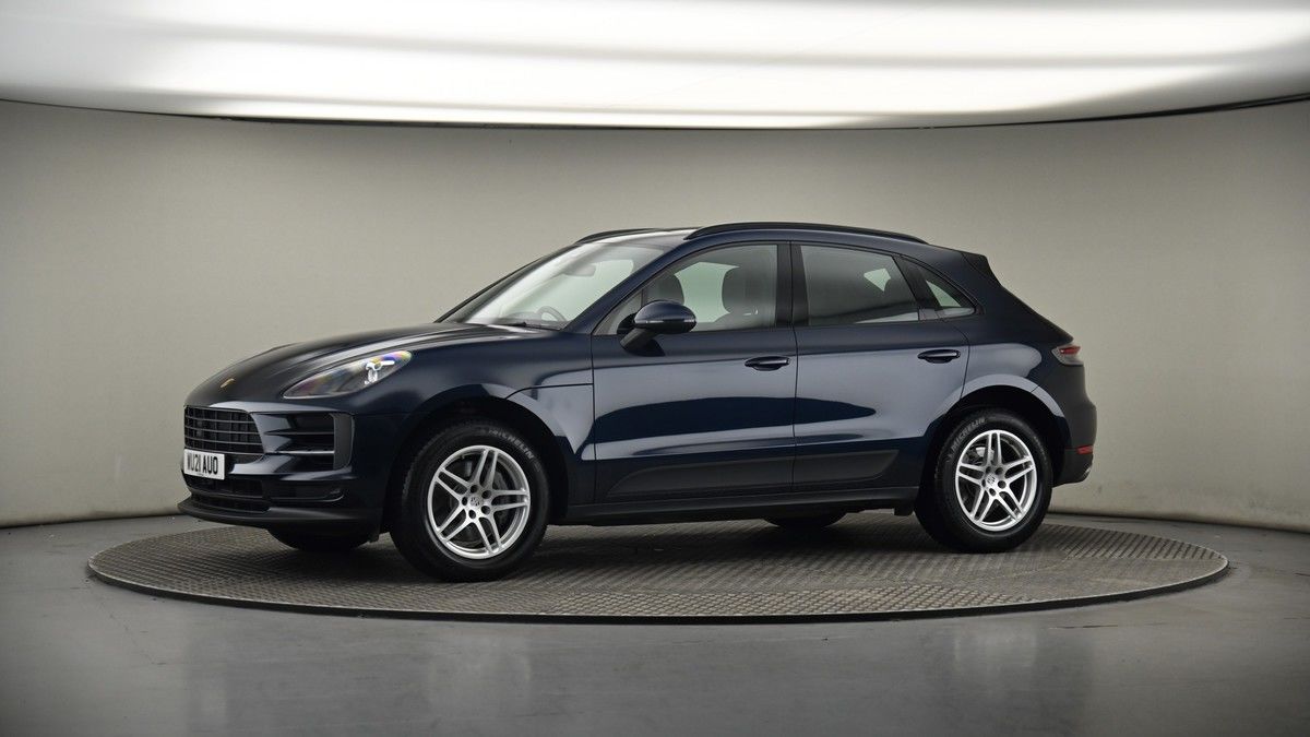 More views of Porsche Macan