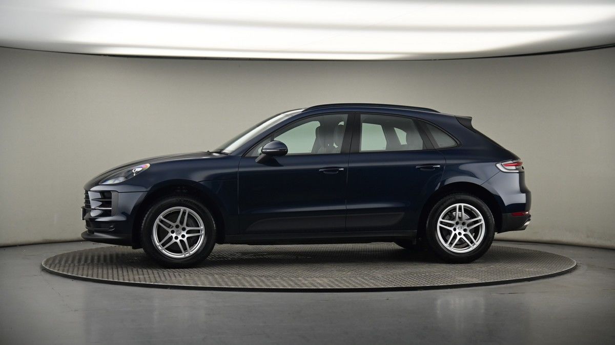 More views of Porsche Macan