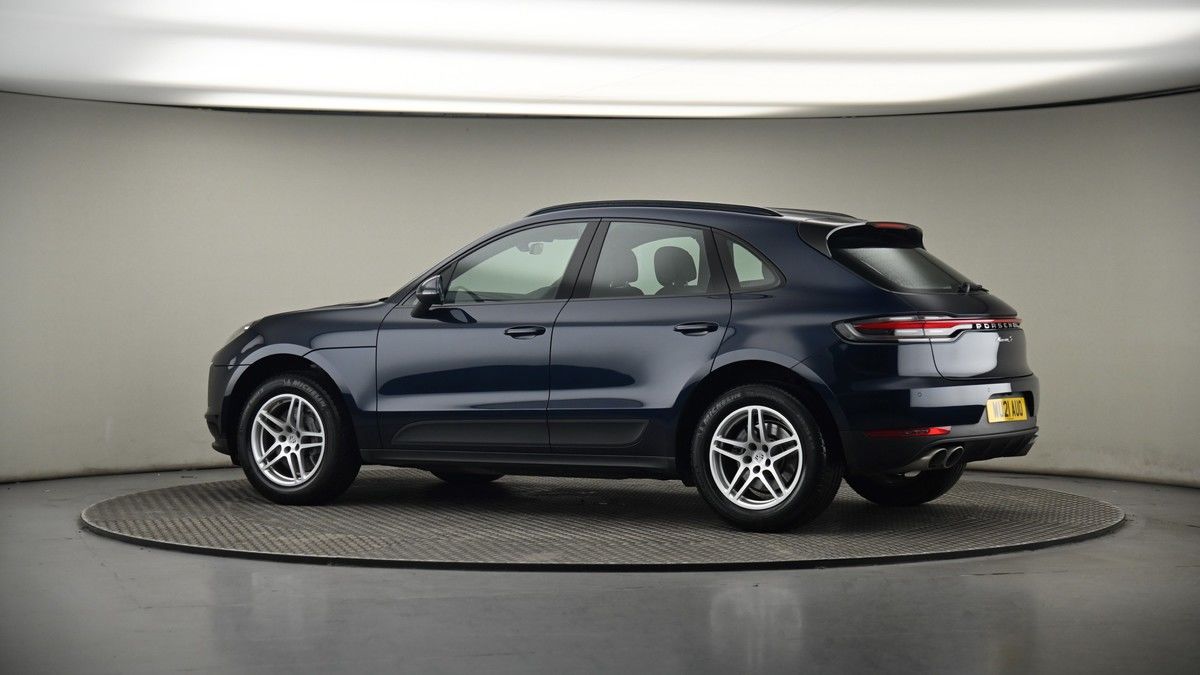 More views of Porsche Macan