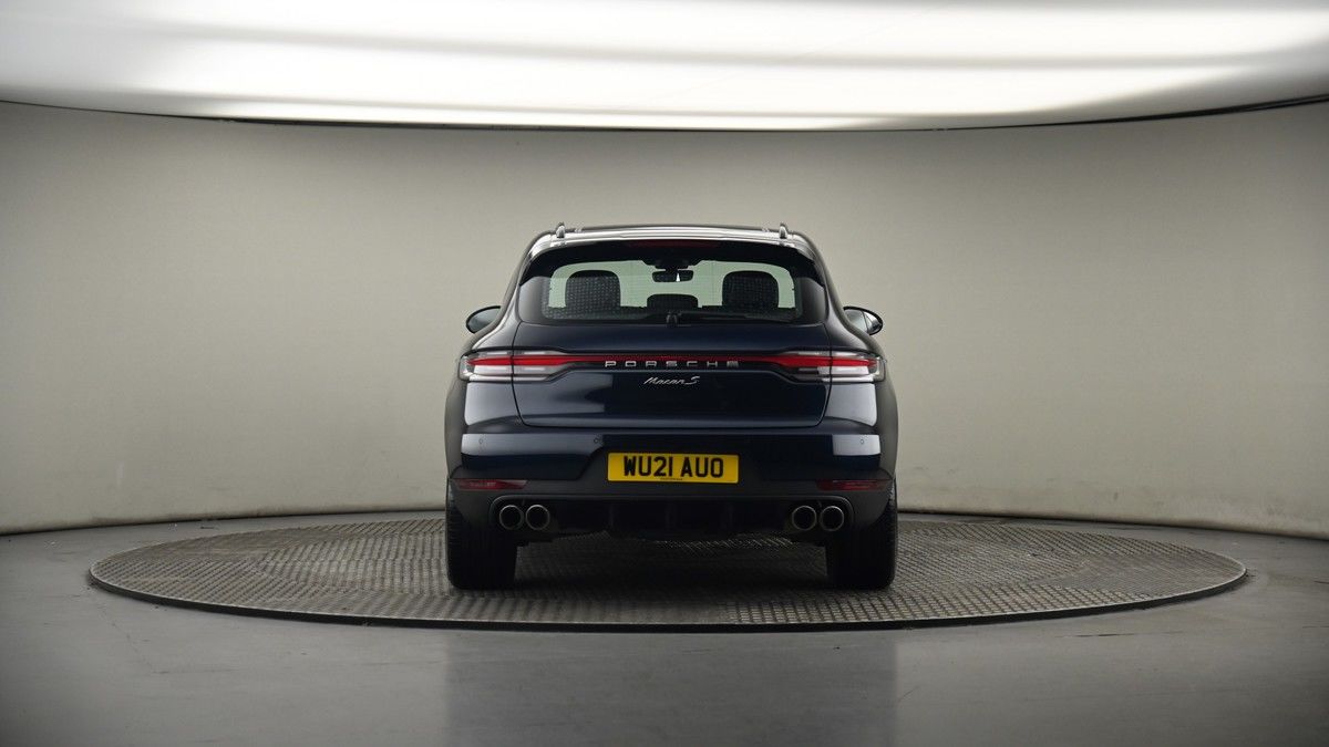 Porsche Macan Image 17