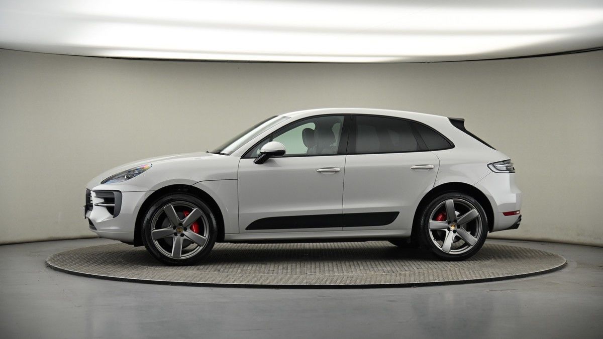 More views of Porsche Macan
