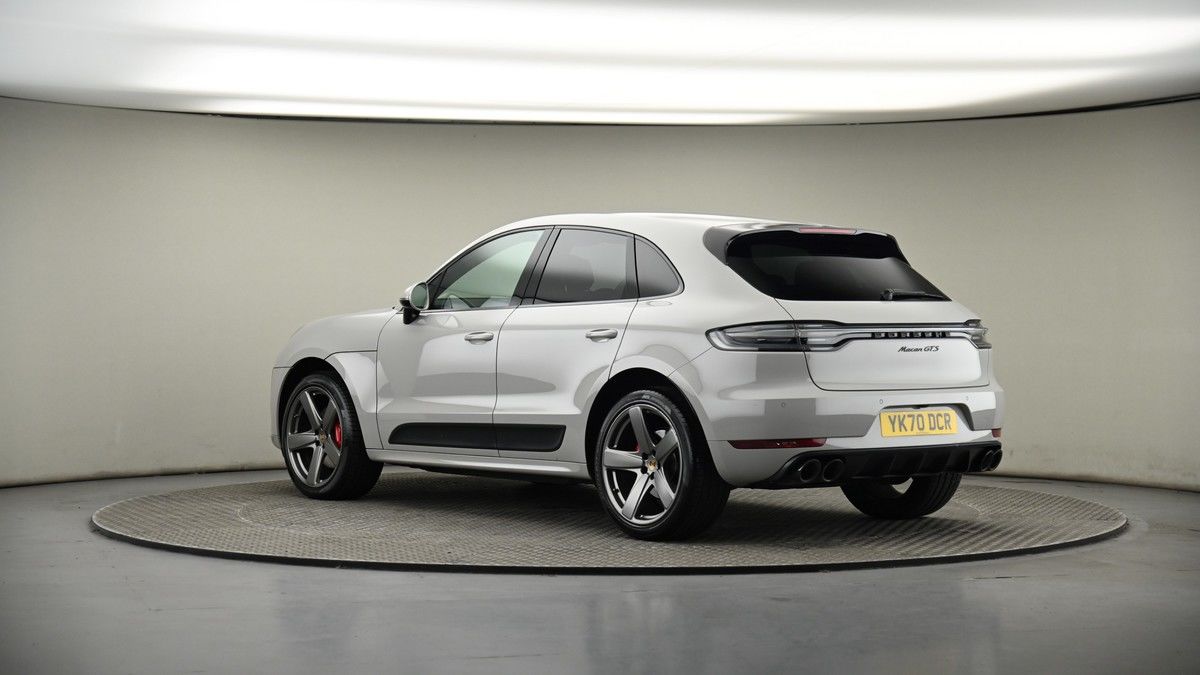 More views of Porsche Macan
