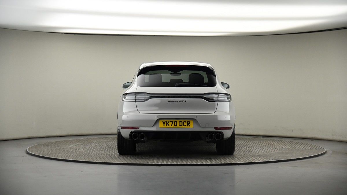 Porsche Macan Image 16