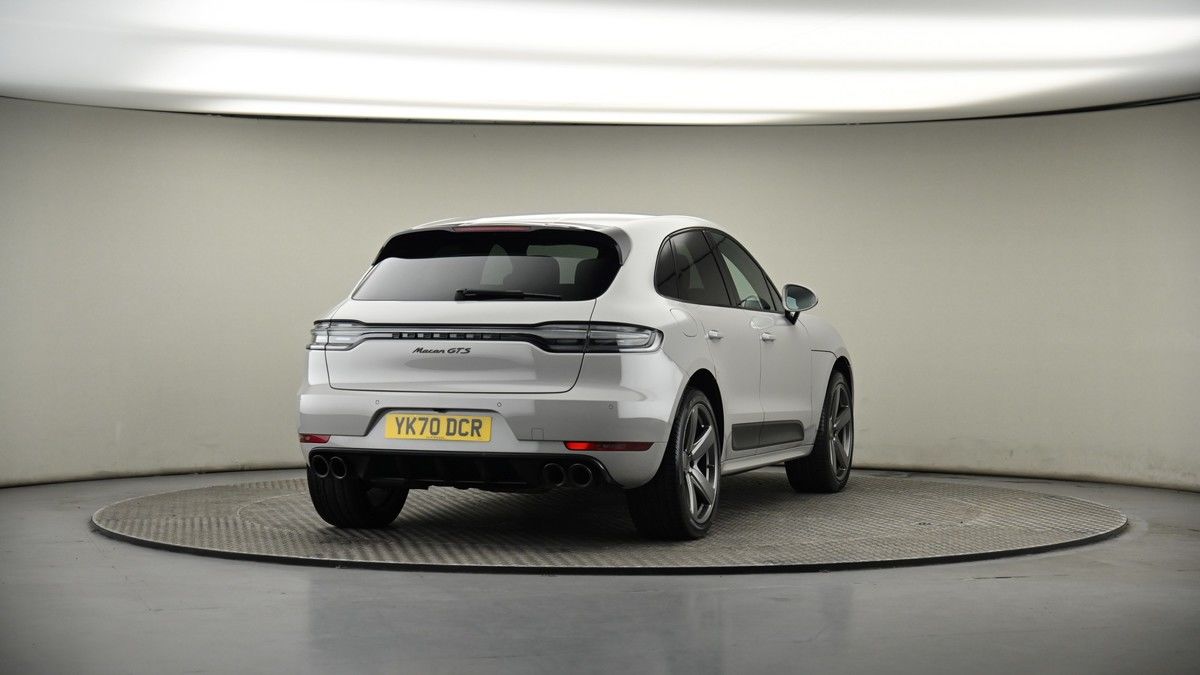 More views of Porsche Macan