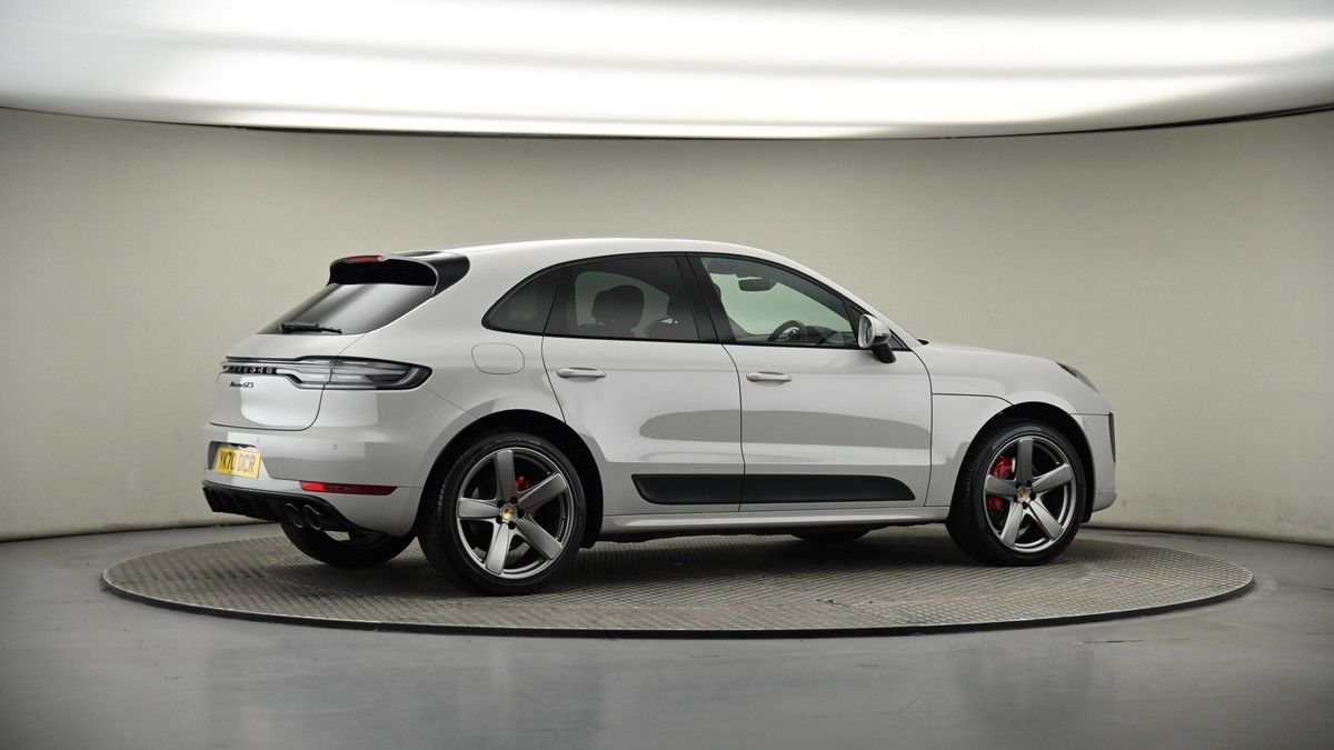 More views of Porsche Macan