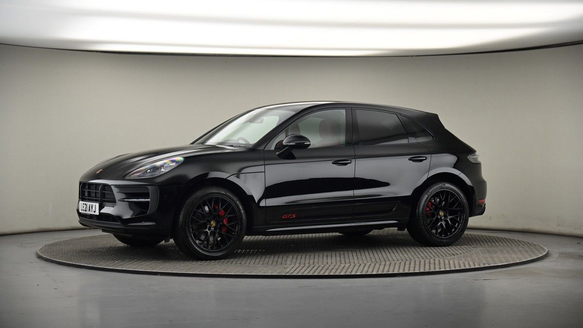 More views of Porsche Macan