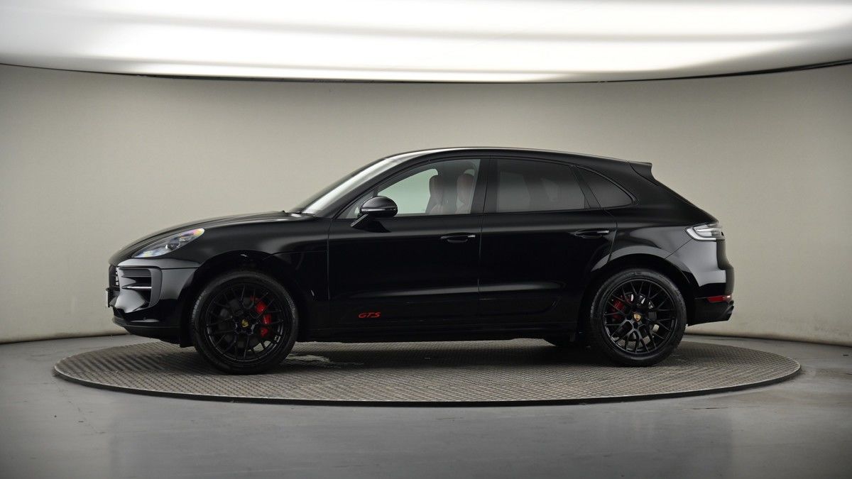 More views of Porsche Macan