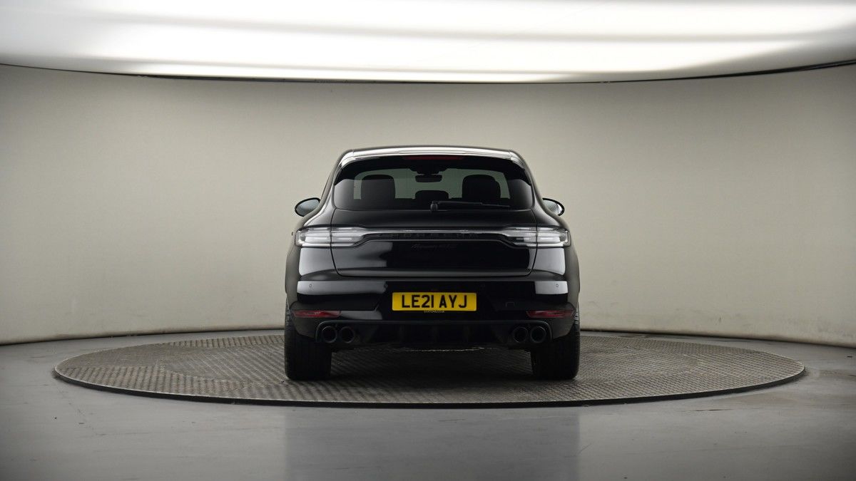 Porsche Macan Image 16
