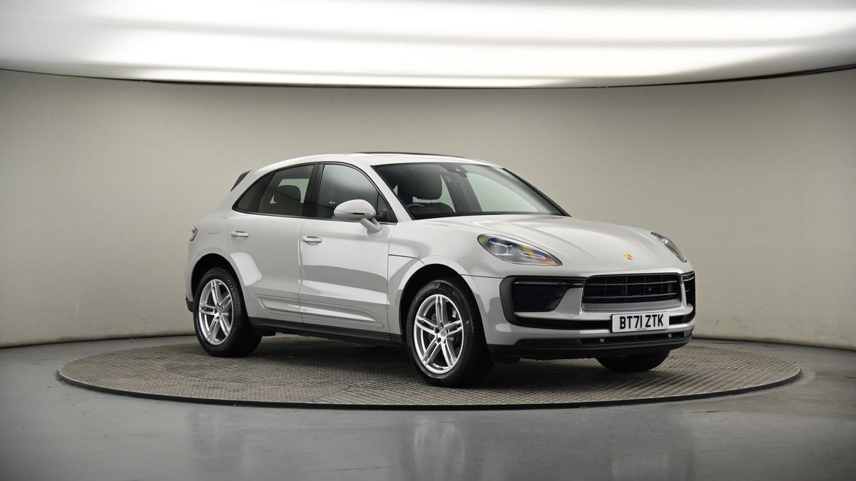 More views of Porsche Macan