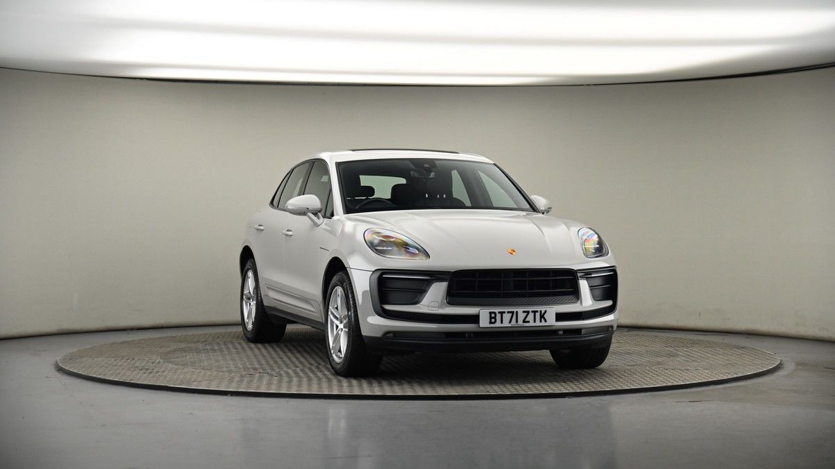 More views of Porsche Macan