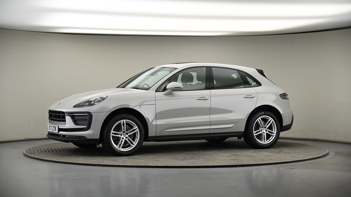 More views of Porsche Macan