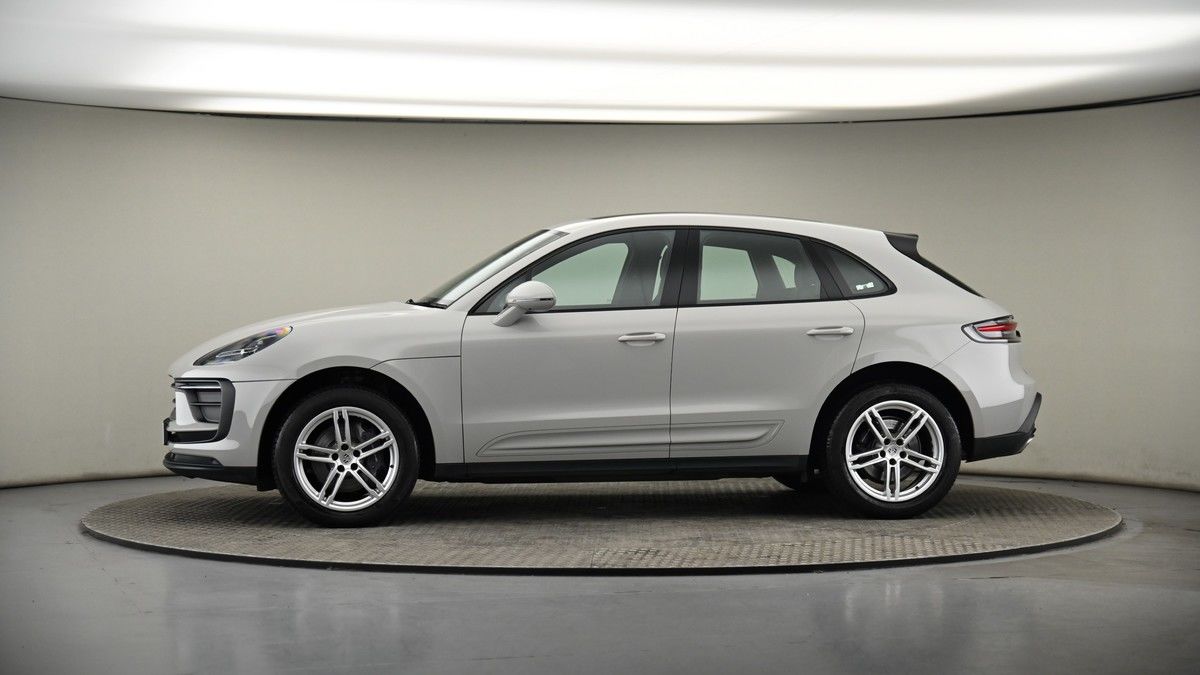 More views of Porsche Macan