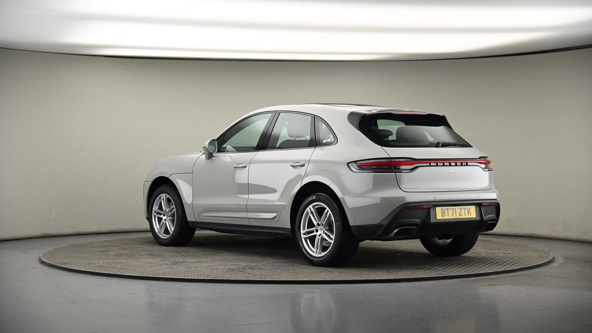 More views of Porsche Macan
