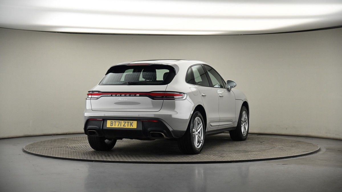 More views of Porsche Macan