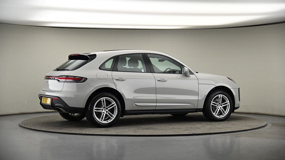 More views of Porsche Macan
