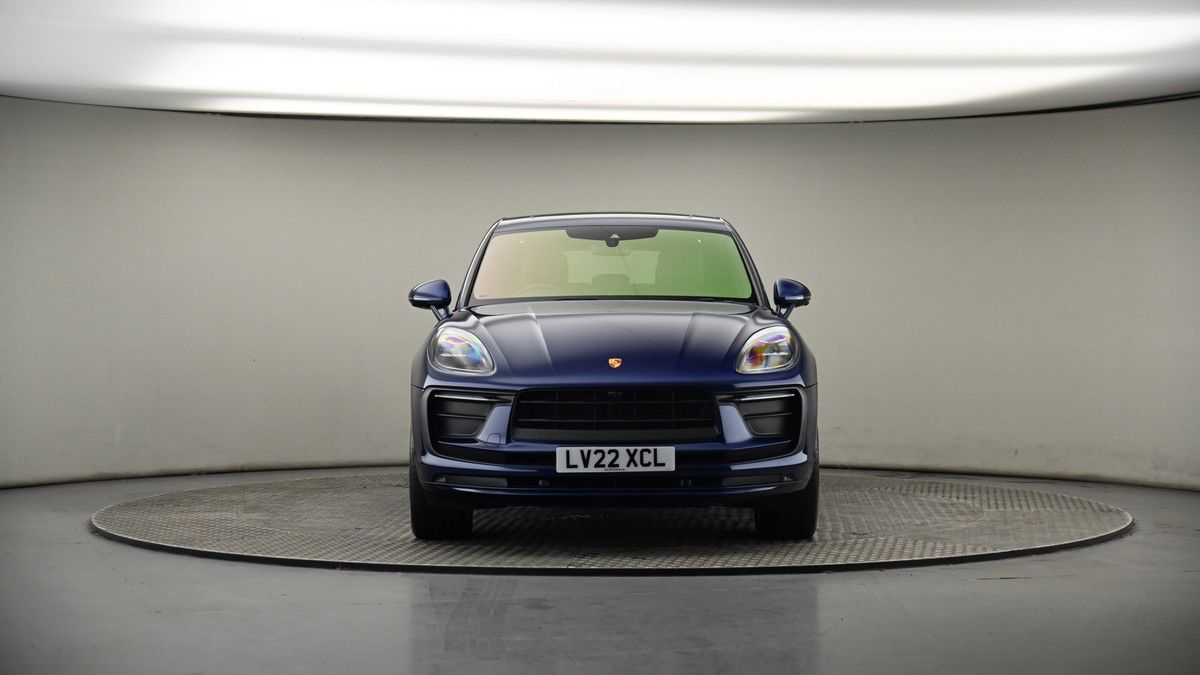 Porsche Macan Image 18