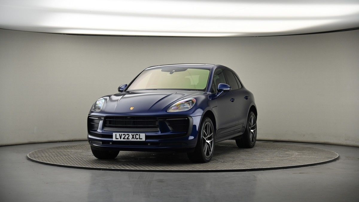 More views of Porsche Macan