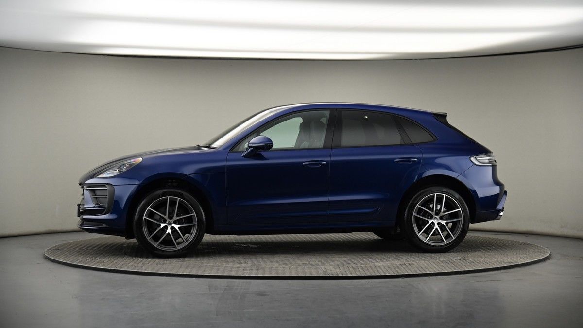 More views of Porsche Macan