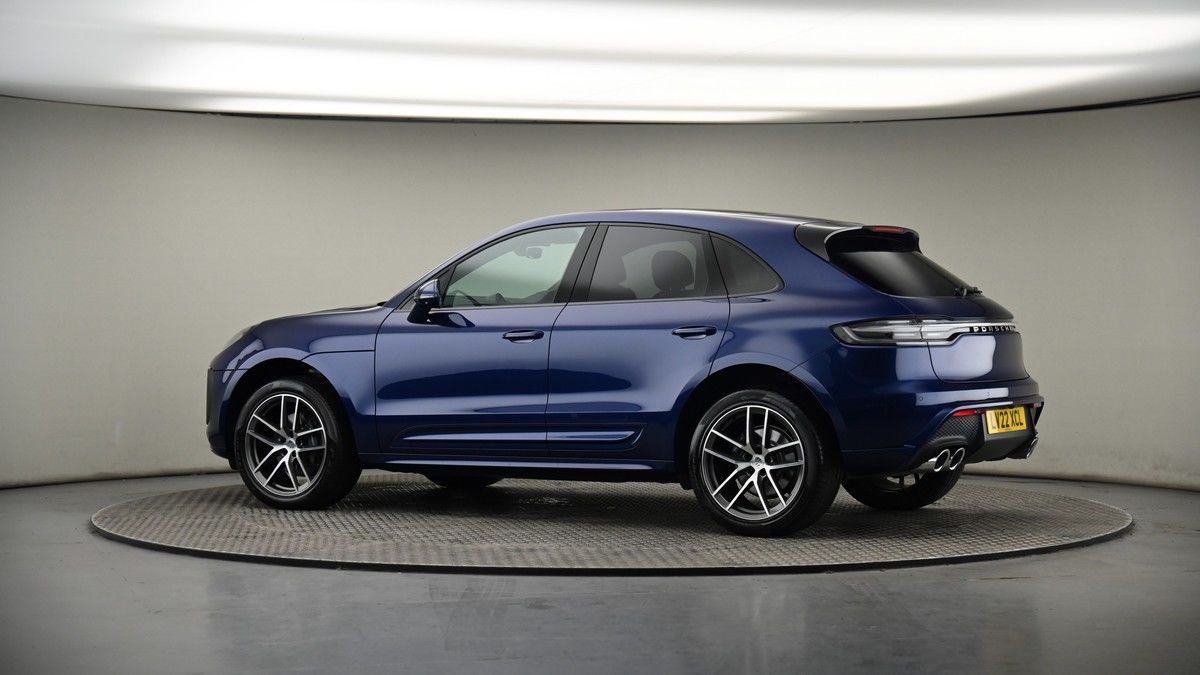 More views of Porsche Macan