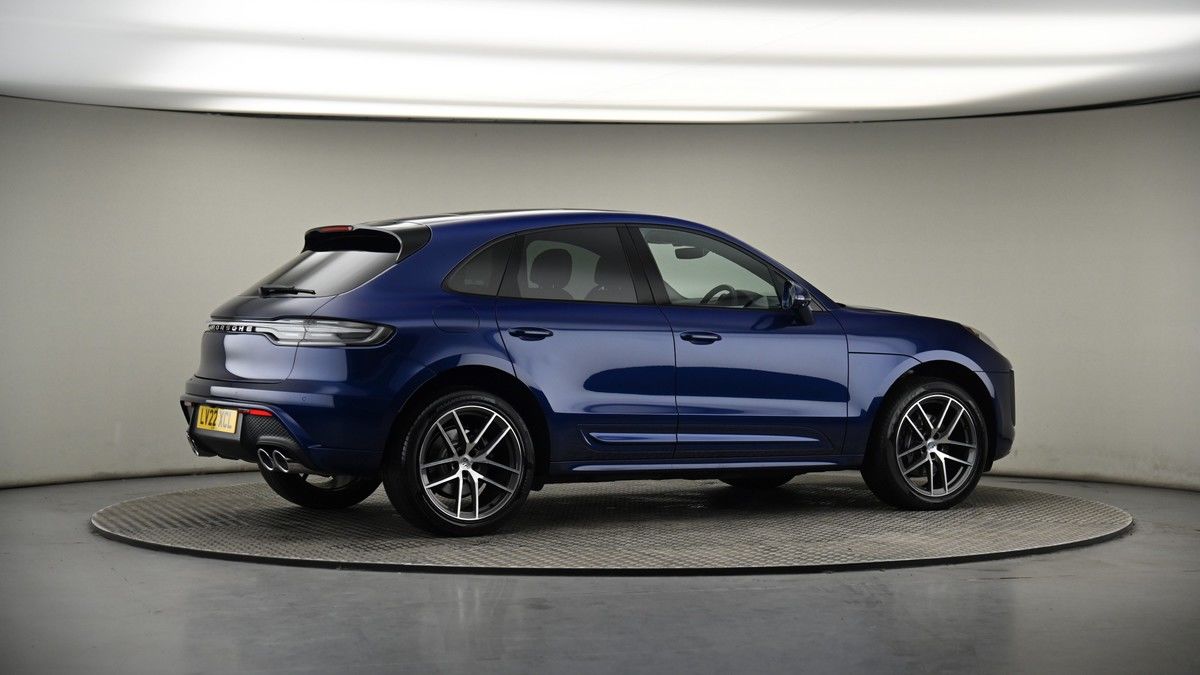 More views of Porsche Macan