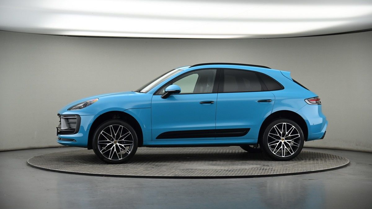 More views of Porsche Macan