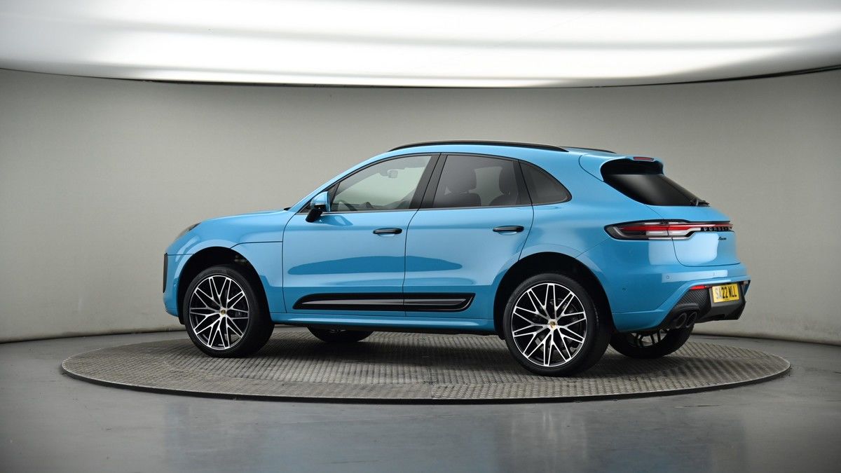 More views of Porsche Macan