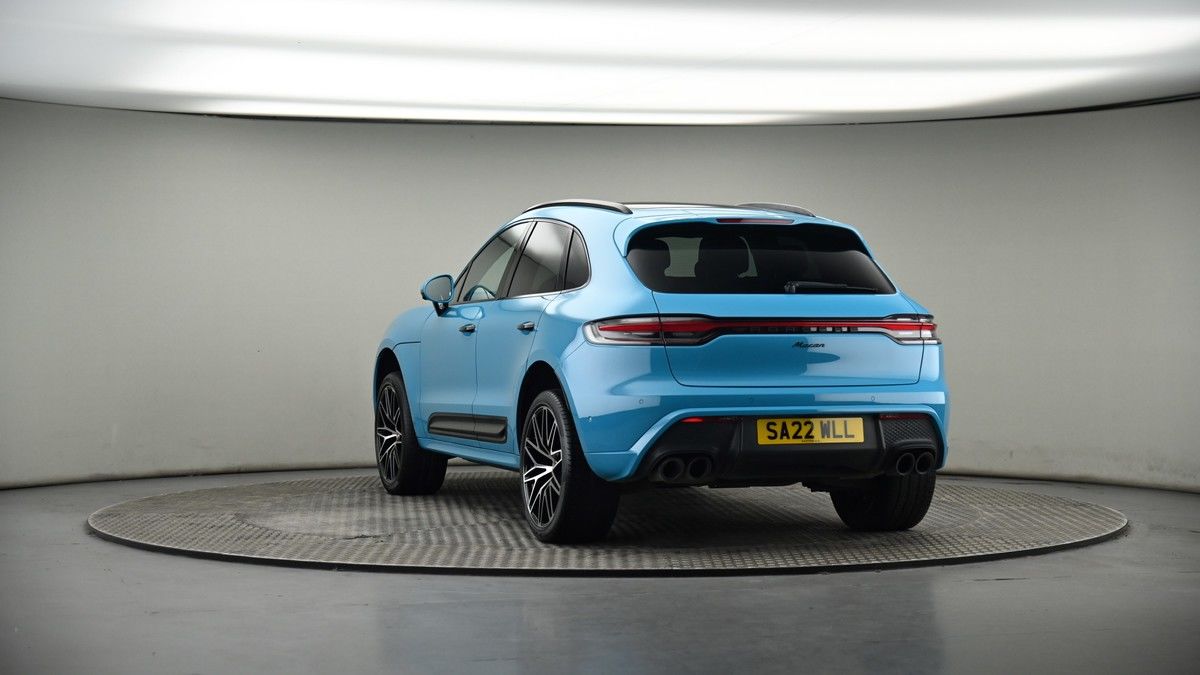 More views of Porsche Macan