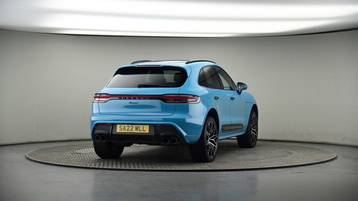 More views of Porsche Macan