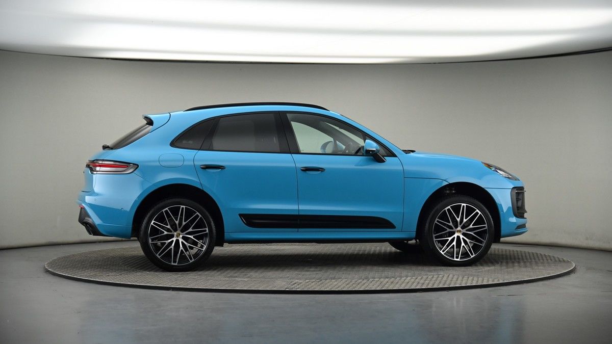 More views of Porsche Macan
