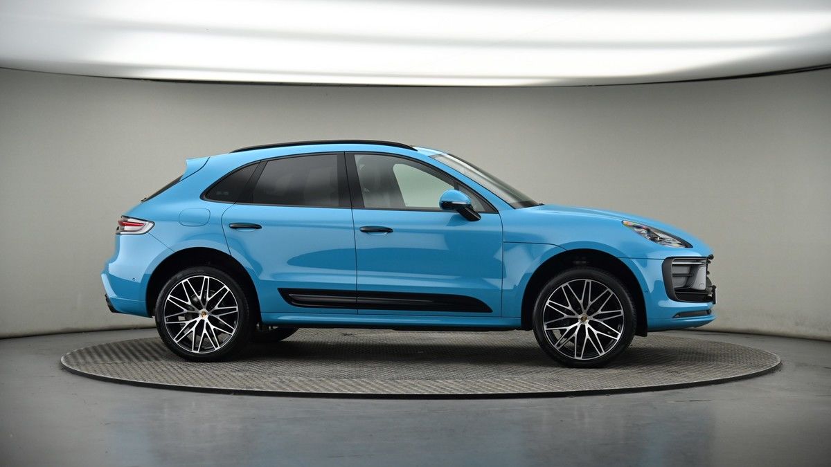 More views of Porsche Macan