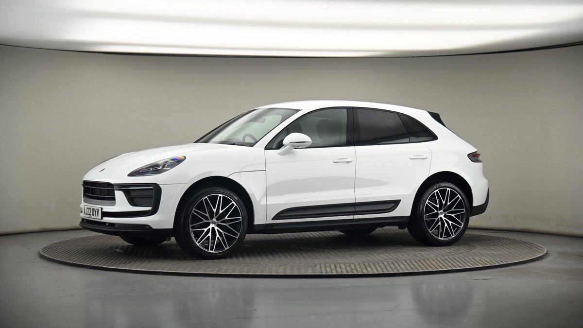 More views of Porsche Macan