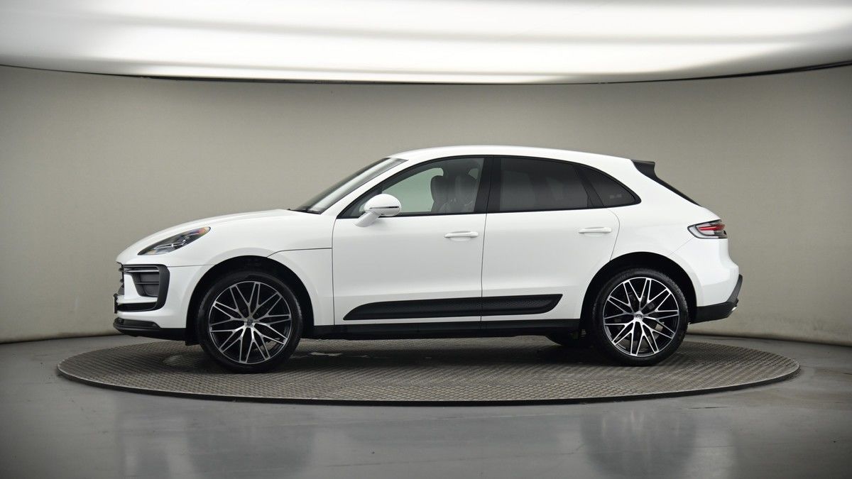More views of Porsche Macan