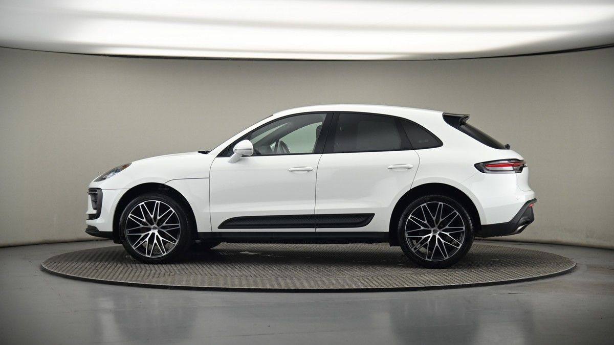 More views of Porsche Macan