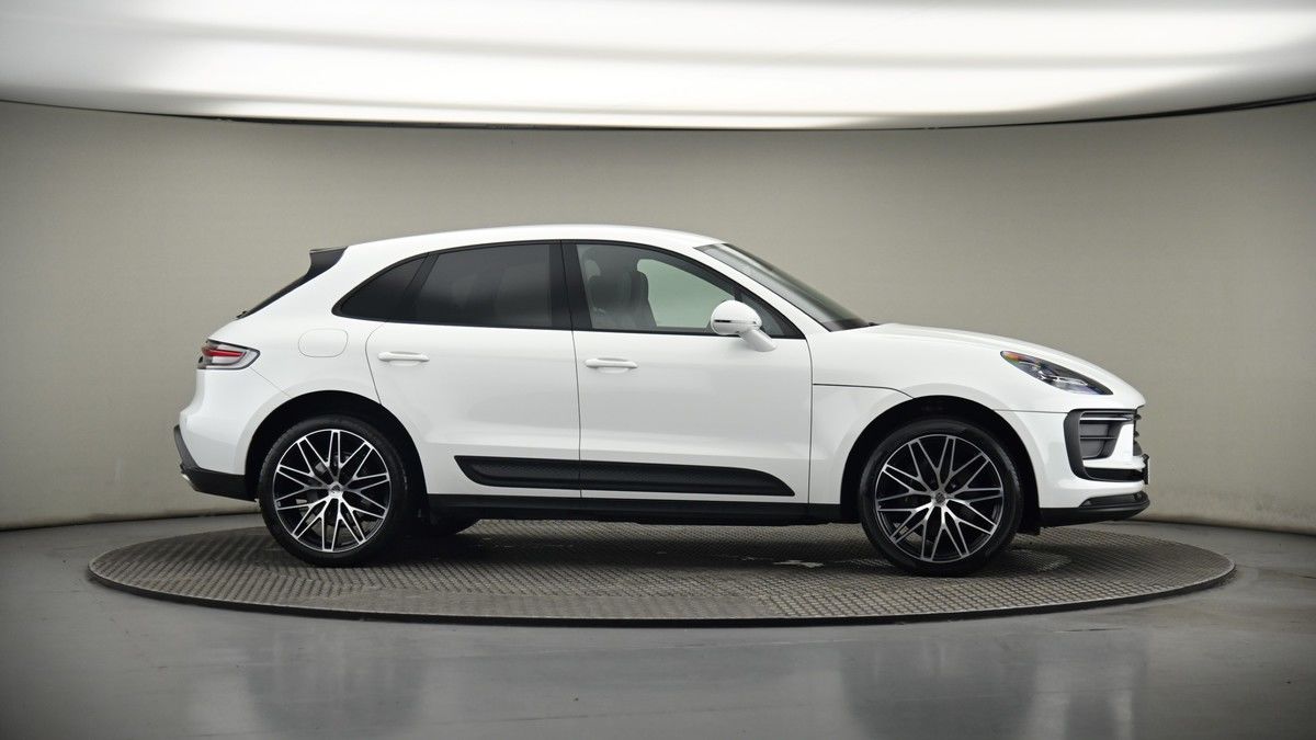 More views of Porsche Macan