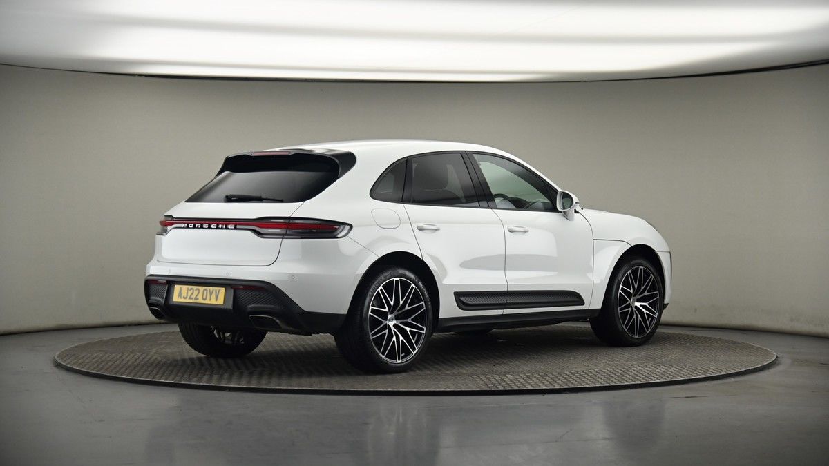 Porsche Macan Image 7