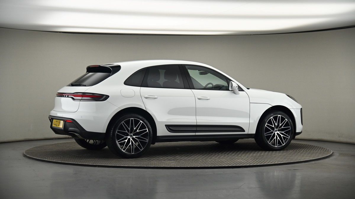 More views of Porsche Macan