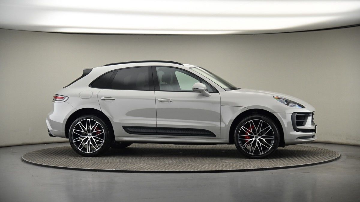 More views of Porsche Macan