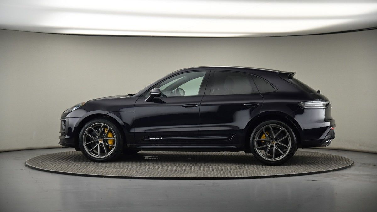 More views of Porsche Macan