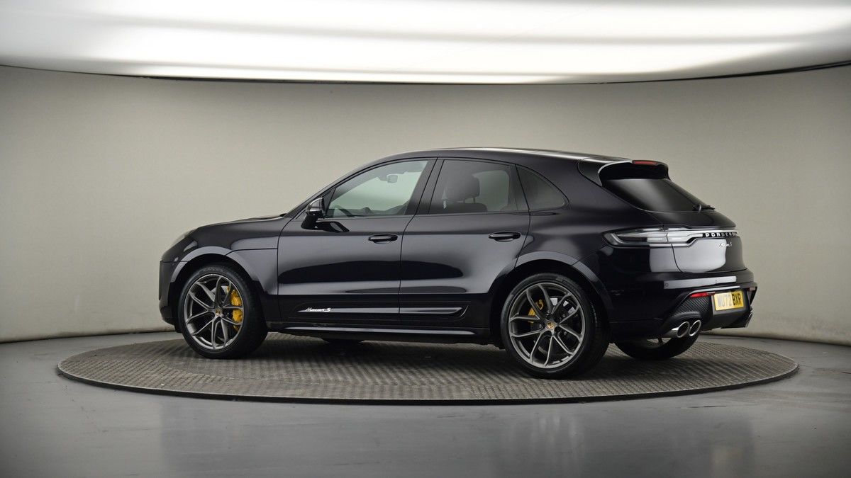 More views of Porsche Macan