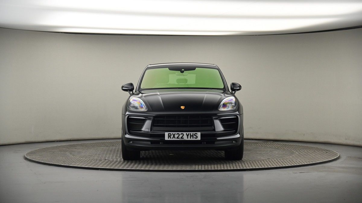 Porsche Macan Image 18